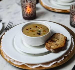 Roasted Garlic & Chicken Soup
