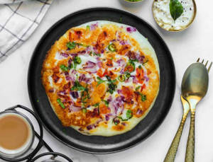 Butter Paneer Uttapam