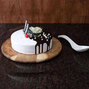 Choco Vanilla Cake Eggless
