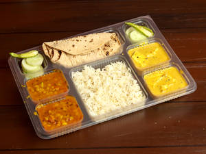 Matka Punjabi Veg Special Thali