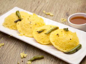 Dhokla (4 Pcs)