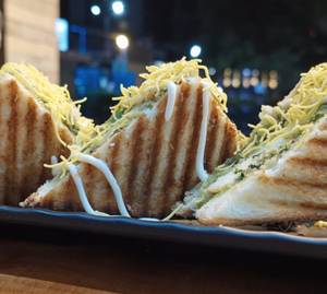 Ghughra Sandwich (3 Layer)