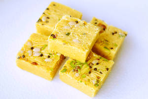 Sona Papdi (5 Pcs)