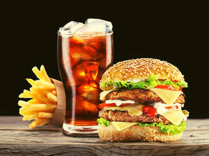 Peddler Spl Cheese Burger + French Fries + Coke (200 Ml)
