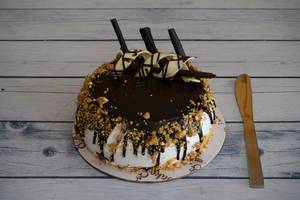 Eggless Choco Butterscotch Cake