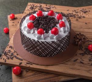 Black Forest Cake (500 Gms)
