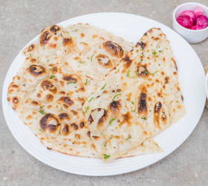 Special Naan and Aloo(2pcs)