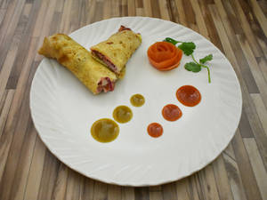 Special Egg Chicken Roll (1 Pc)