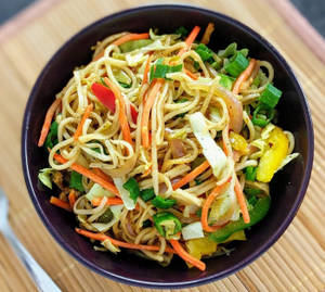 Veg Hakka Noodles