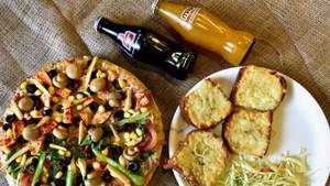 Fresh Veggi (regular Size) + Cheese Garlic Bread (2 Pcs) + Cold Drink (1 Glass)