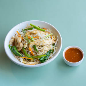 Hakka Noodles Chicken
