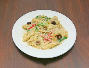 White Sauce Pasta 