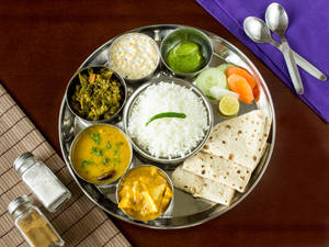 Premium Phulka Thali with Rice