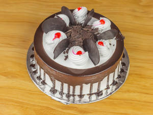 Black Forest Cake (1 Pound)