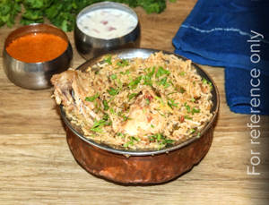 Lucknowi Chicken Biryani (1kg)