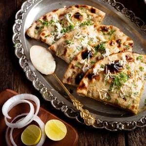 Cheese Chilli Paratha Meal