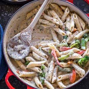 Classic Alfredo Pasta