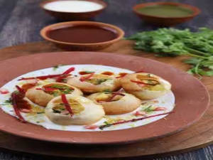 Stuffed Golgappe