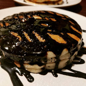 Boston Cream Pie Pancakes