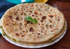 Paneer paratha with curd