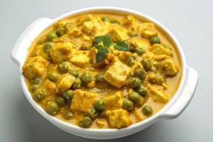 Matar Paneer      