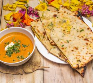 Cheese Naan (With Gravy)