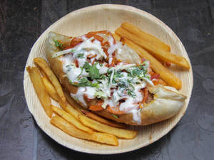 Chicken Kheema Hotdog Roll