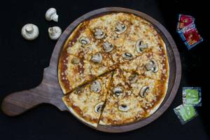 Jalapeno & Mushroom Delight Pizza