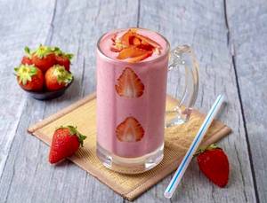Strawberry Sitaphal Blossom