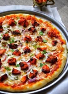 Paneer Tikka Pizza (Premium San Marzano Tomato Sauce, Al Olio,Basil, Herbs)