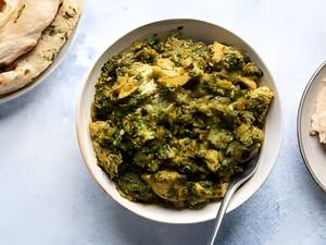 Chicken Saagwala ( 2 Pcs.)