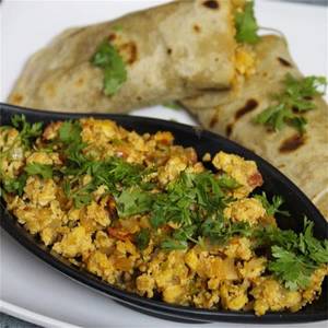Egg Bhurji Roll