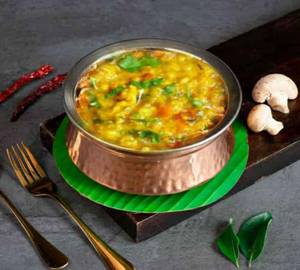 Mushroom dal khichdi