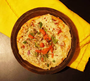 Onion Tomato Capsicum Pizza