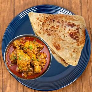 2 Plain Paratha With Chicken Curry