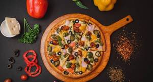 8" Thandoori Chicken  Mrgherita Pizza 