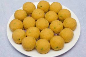 Besan ladoo