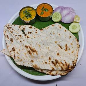 Naan Curry (1 Pc)