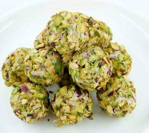Pista Laddu