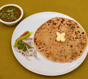 Aloo Pyaj Ka Paratha