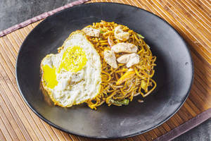 Mix Hakka (egg And Chicken)