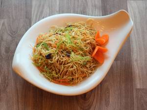 Veg Hakka Noodles
