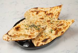 Butter Naan(1 Pc.)