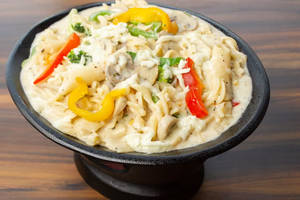Veg Pasta With White Sauce