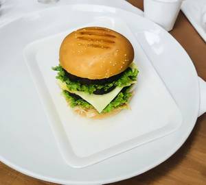 Beef xxx Cheese Burger