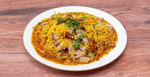 Aloo Tikki Chola