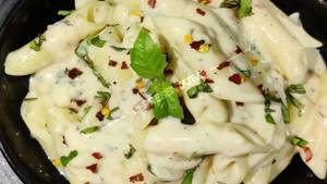 White Sauce Pasta