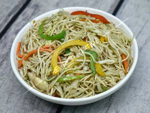 Veg Hakka Noodles