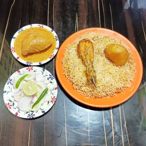 Chicken Biryani with Chicken Chap Salad