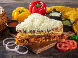 Chicken Cheese Club Grilled Sandwich
